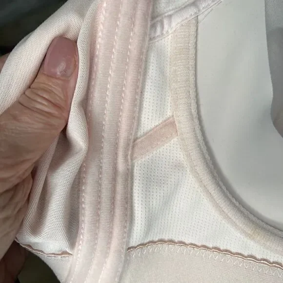 NEW 46DD Bra - Picture 5 of 8